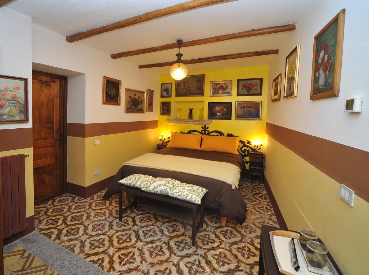 La Canonica Dei Fiori - Anna Fendi Country House Hotel Ronciglione  Bagian luar foto
